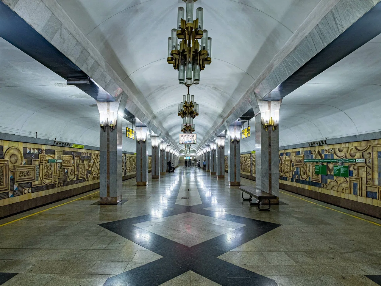 Станция метро «Тинчлик»